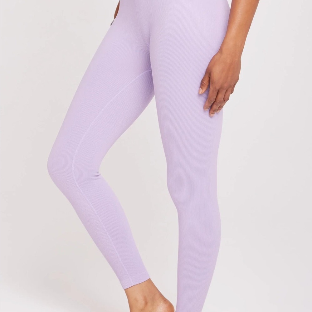 NWT SPIRITUAL GANGSTER LOVE
SCULPT 7/8 SEAMLESS
LEGGING - Sold Out Color - Picture 3 of 4